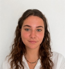 Scarlet B, Geography tutor
